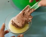 Foto langkah ke 6 dari resep Dome Chocolate Cake with Milk Cream.