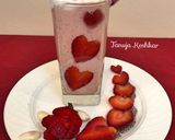A picture of step 5 of Healthy Chia seeds oats Strawberry Smoothie.