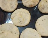 A picture of step 3 of Kachori.