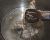 Foto langkah ke 5 dari resep Sop ayam bawang bombay.