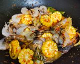 Foto langkah ke 3 dari resep Udang Saus Padang.