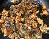 Foto del paso 1 de la receta: Salsa de Pollo y Panceta ♥️