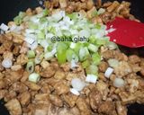 Foto langkah ke 3 dari resep Tumis Ayam Tahu Kecap.