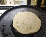 બટર ગાર્લિક પરોઠા (butter garlic parotha recipe in gujarati) રેસીપી સ્ટેપ3ફોટો