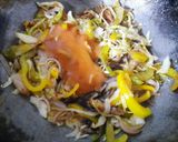 A picture of step 4 of Chinese noodles.
