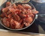 Foto del paso 2 de la receta: Espaguetis al vermú, coquinas y gambones