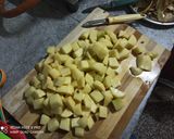 A picture of step 2 of Aloo Jeera.