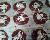 Foto langkah ke 5 dari resep Chocolate almond cheese cookies.