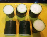 Foto del paso 1 de la receta: Calabacines con guisantes y parmesano