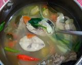 Foto langkah ke 6 dari resep Sop Ikan Tongkol.
