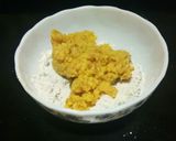 A picture of step 3 of Moong dal lachchha paratha.