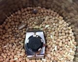 A picture of step 1 of Urad Dhal Ke Ladoo.
