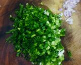Hình bước làm 3 của món Trứng ngâm tương trộn mì
