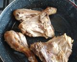 A picture of step 2 of Chicken in Pasilla Chile Sauce.