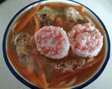 Foto del paso 10 de la receta: Sopa con pasta, huevo duro, gambas y surimi (Ramen)