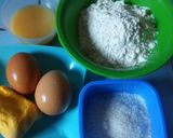 Foto langkah ke 1 dari resep Kue Kukus Susu.