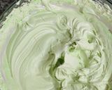 Foto langkah ke 3 dari resep Matcha Ice Cream with Brûléed Banana.