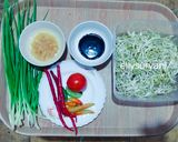 Foto langkah ke 1 dari resep Tumis Toge Daun Kucai plus Garlic Oil Yummy.
