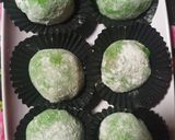 Foto langkah ke 8 dari resep Mochi Pandan Pasta Kacang Tanah Gula Merah.