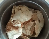 A picture of step 2 of Roti Dates Nuts Ladoo.