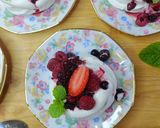 Une image de l'étape 10 de 🍓 Pavlova aux Fruits Rouges.