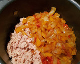 A picture of step 3 of Kicking creamy pasta mix.