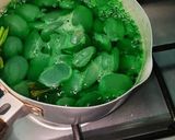 Foto langkah ke 2 dari resep Manisan Buah Kolang Kaling Pandan.