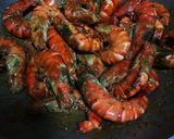 รูปขั้นตอนการทำที่ 3 ของ กุ้งลายเสืออบเนย