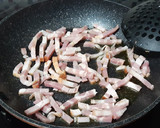 Foto del paso 2 de la receta: Espaguetis de calabacín con langostinos y bacon