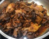Foto langkah ke 5 dari resep Ayam kukus jamur.