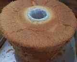 Foto langkah ke 13 dari resep Chiffon Cake Vanilla Kelapa (otang).