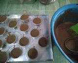 Foto langkah ke 8 dari resep Brownies cup kukus irit (layak jual).