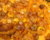 Foto del paso 4 de la receta: Tortilla guisada con jamón y comino