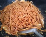 Foto langkah ke 2 dari resep Mie lidi goreng.