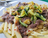 Foto del paso 6 de la receta: Macarrones con salsa de morcilla y crujiente de calabacín