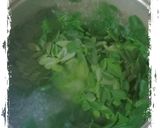 Foto langkah ke 3 dari resep Sayur bening daun kelor labu kuning.