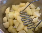 A picture of step 5 of Mashed potatoes.