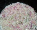 A picture of step 5 of Chicken yakhni pulao.