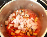 Foto del paso 5 de la receta: Sopa de marisco con (Cúrcuma y  Jengibre)