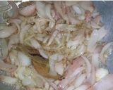 A picture of step 2 of Brown pulao.