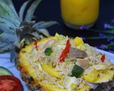 Foto langkah ke 6 dari resep Nasi Goreng Nanas khas Thailand.