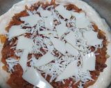 Foto langkah ke 5 dari resep Blackpepper Beef Pizza (No Ulen, No Proofing, No Mixer).