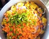 A picture of step 7 of Irish potatoes and veggies porridge 😋.