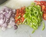 Foto langkah ke 2 dari resep *2) Cumi asin pelangi selalu di hati.