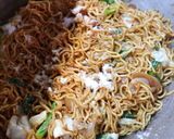 Foto langkah ke 9 dari resep Mie Biasa, Jadi Luar Biasa | Mie Goreng Bumbu Racik.