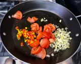 Foto del paso 1 de la receta: Paella mixta (pollo y mariscos)