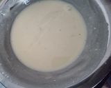 A picture of step 1 of Spring onion curry.