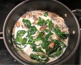 A picture of step 4 of Creamy Spinach Spaghetti.