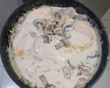 Foto del paso 2 de la receta: Pechuga de pollo en crema de champiñones🍄