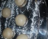 A picture of step 2 of Doughnut.